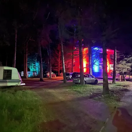 Przyczepy - Osrodek Na Klifie Village - Helska 11 مكان تخييم *