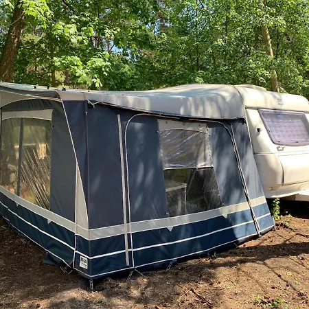 Kemping Przyczepy - Osrodek Na Klifie Village - Helska 11 *