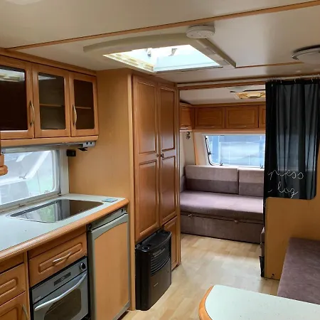 Przyczepy - Osrodek Na Klifie Village - Helska 11 مكان تخييم