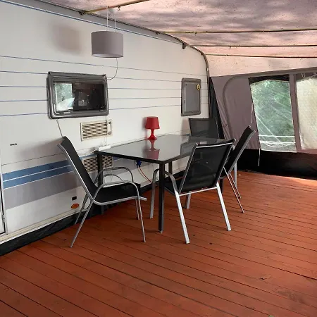 Przyczepy - Osrodek Na Klifie Village - Helska 11 * 헬