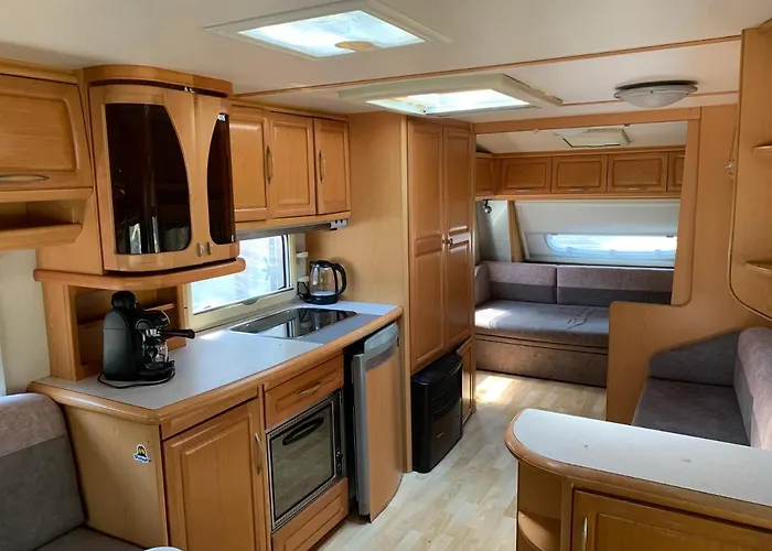 Przyczepy - Osrodek Na Klifie Village - Helska 11 营地