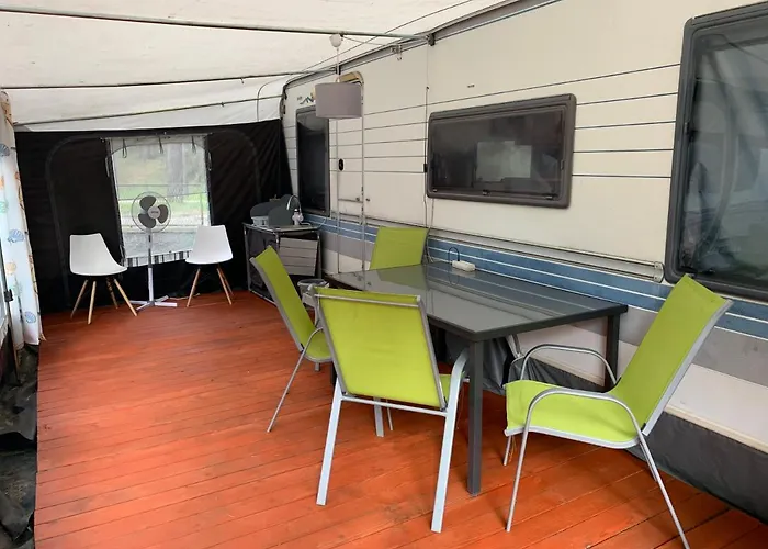 Przyczepy - Osrodek Na Klifie Village - Helska 11 赫尔