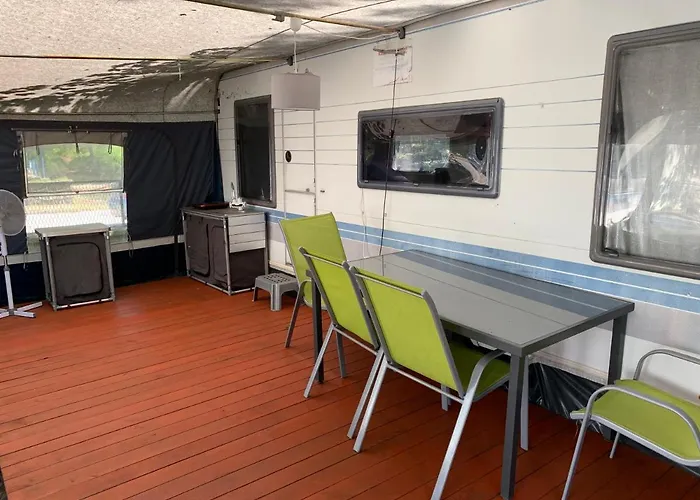 营地 Przyczepy - Osrodek Na Klifie Village - Helska 11 *